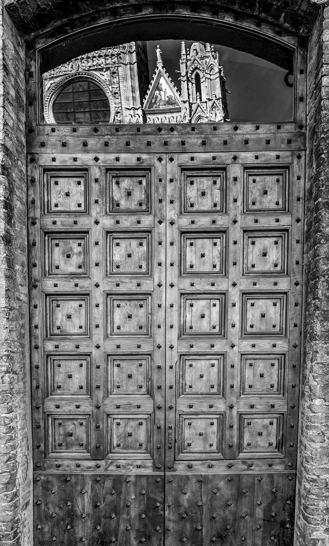 Italy Tuscany black&white door